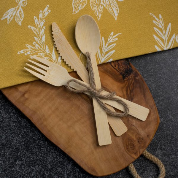In this blog post, we'll discuss the benefits of disposable bamboo cutlery, and we'll give you some ideas on how to use disposable bamboo cutlery!